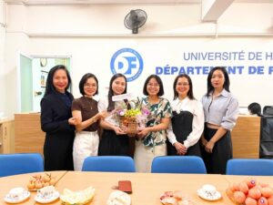 À l&rsquo;occasion de la Journée des enseignants vietnamiens (20 novembre) : hommage à la transmission du savoir