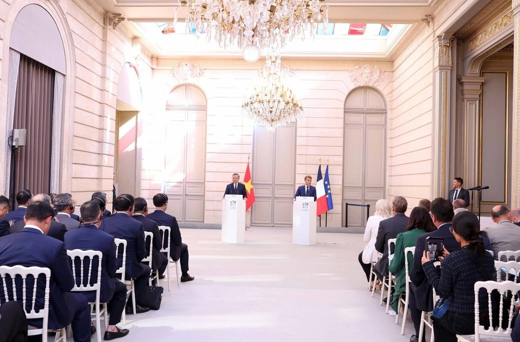 Conférence de presse franco-vietnamienne au palais de l'Élysée