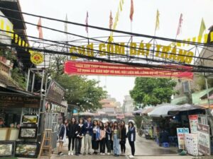 Excursion à Ecopark et au village de poterie de Bat Trang avec Ta Duy Bau et le club La Route des Découvertes
