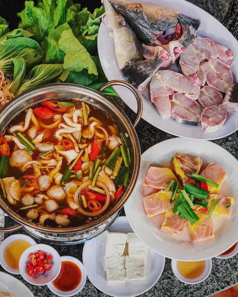 Lau ca tam, fondue d'esturgeon aux fruits de mer