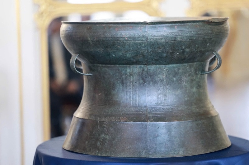Tambour de bronze de Dong Son vue détaillée