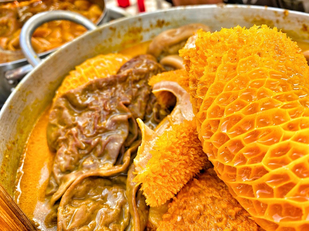 Phá lấu Tiều