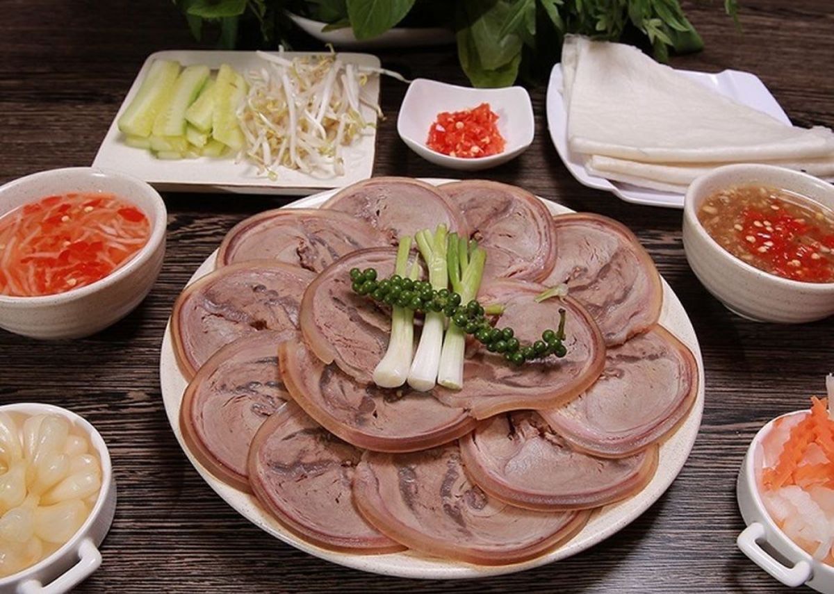 Assiette de bo to, jeune bœuf tendre de Tay Ninh