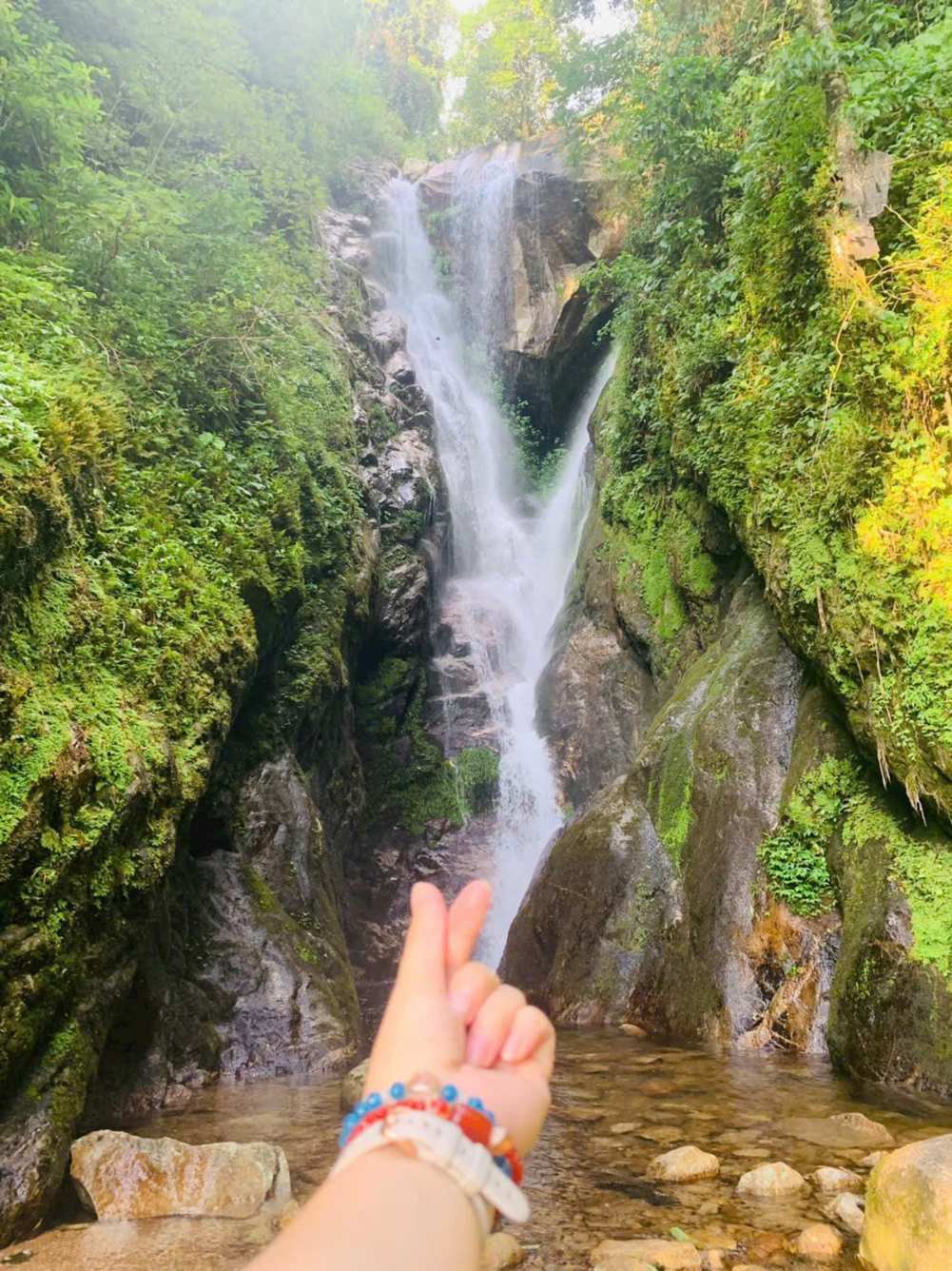 Cascade dans les environs de Sin Suoi Ho à Lai Chau