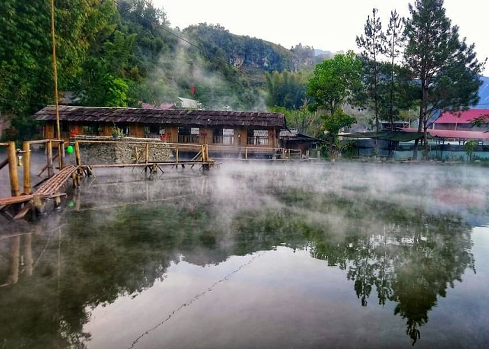 eau chaud Ngoc Chien