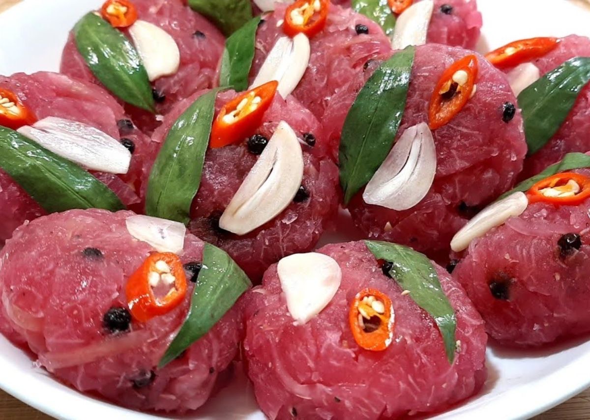 Nem buoi de Tay Ninh préparé à partir de peau de pamplemousse