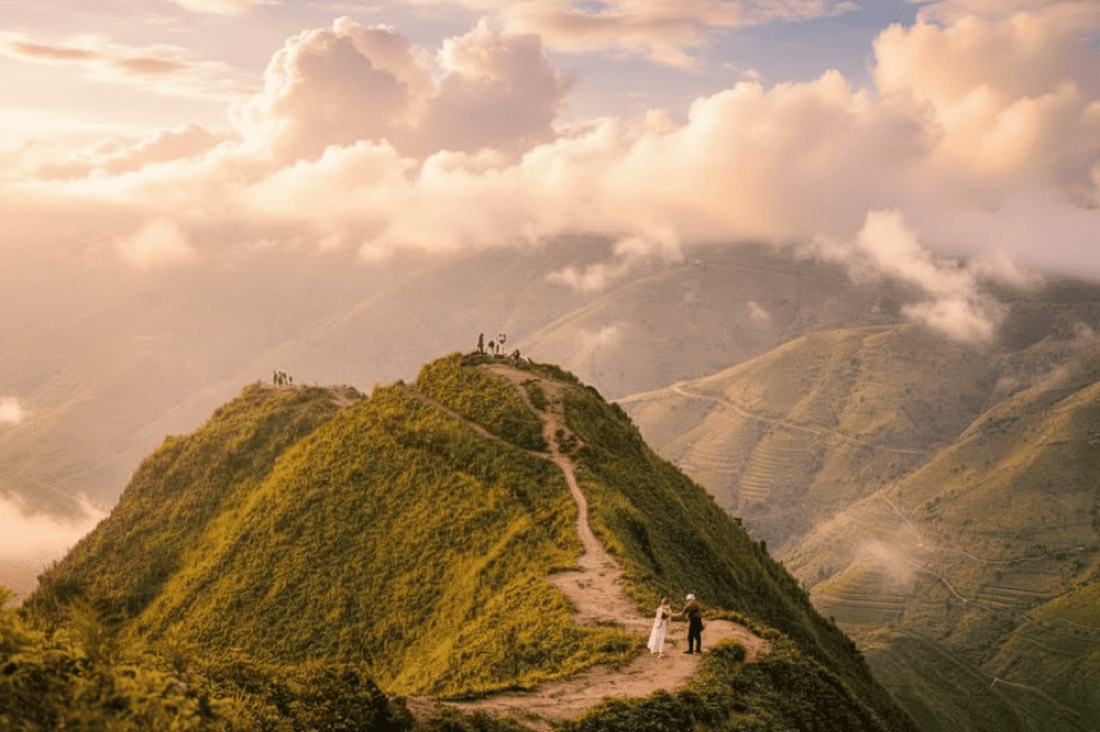 Panorama montagneux de Son La dans le Nord-Ouest du Vietnam