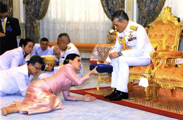Respect des symboles royaux en Thaïlande